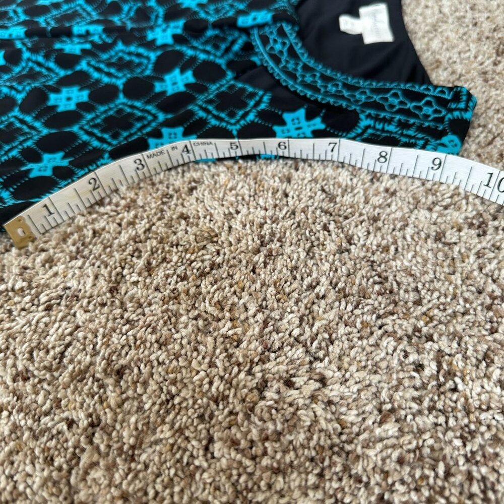 Little Black Dress with Pop of Color Sleeveless  Dress Size M Shift Sheath - Picture 11 of 16